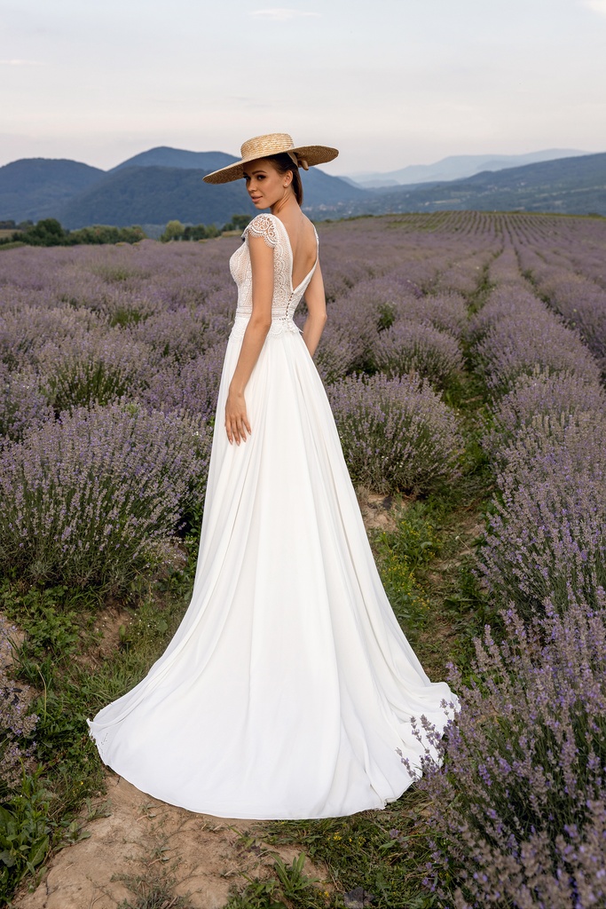 8010 chiffon skirt with splits 