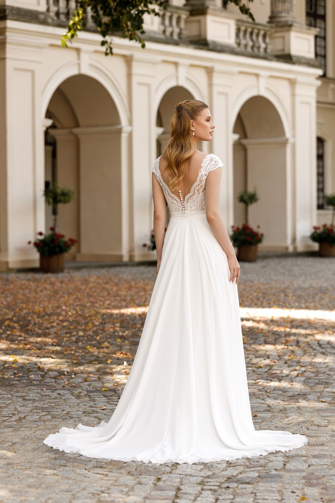 8029  chiffon skirt with 1 split 