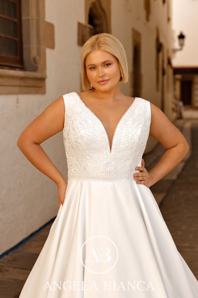 1086 Curvy ivory