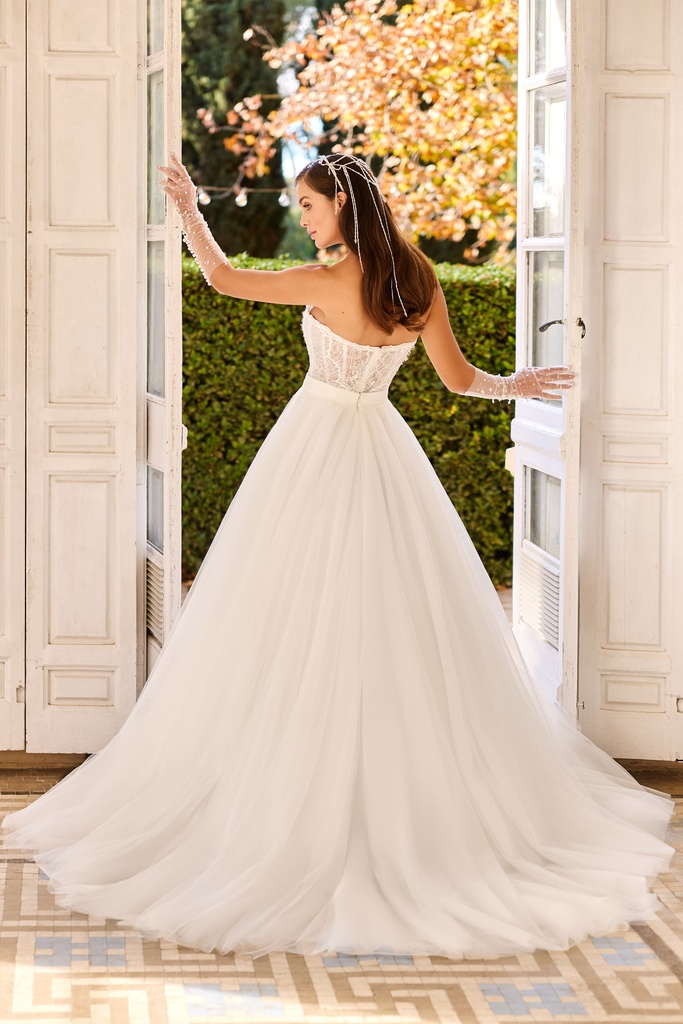 8073 A-line tulle skirt