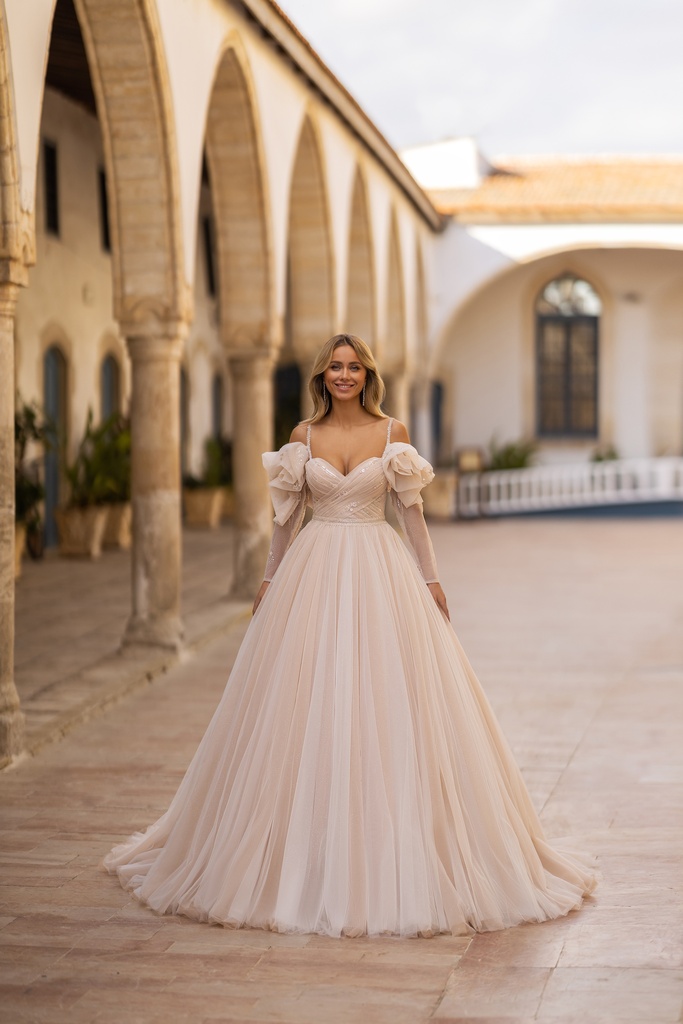 6403 without sleeves