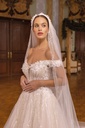 V88 veil with hoop