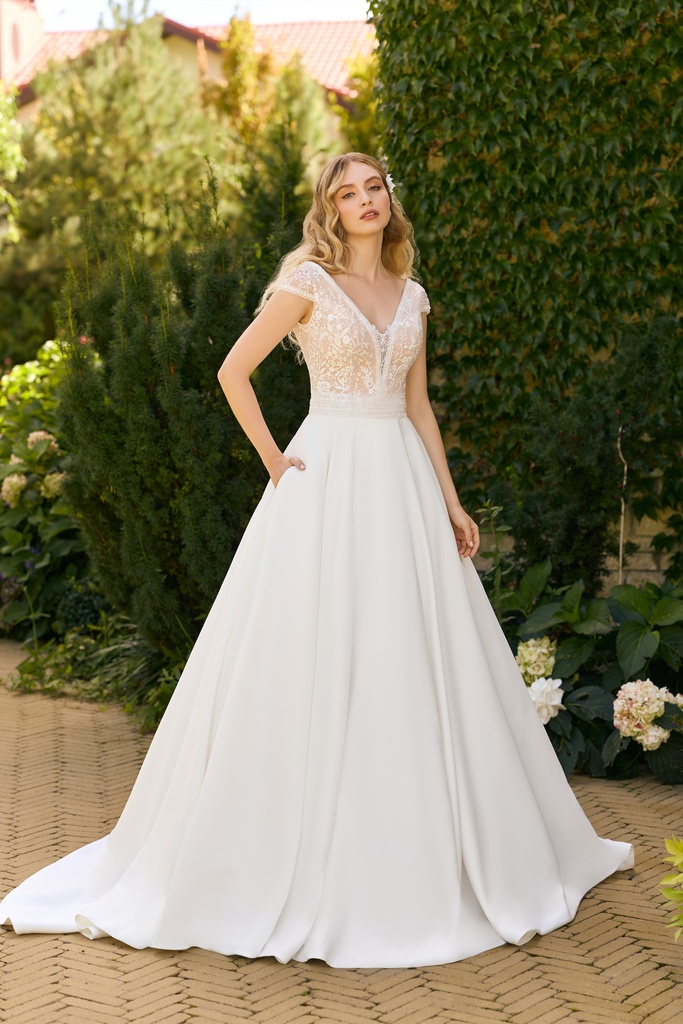 8025.2 mate satin skirt