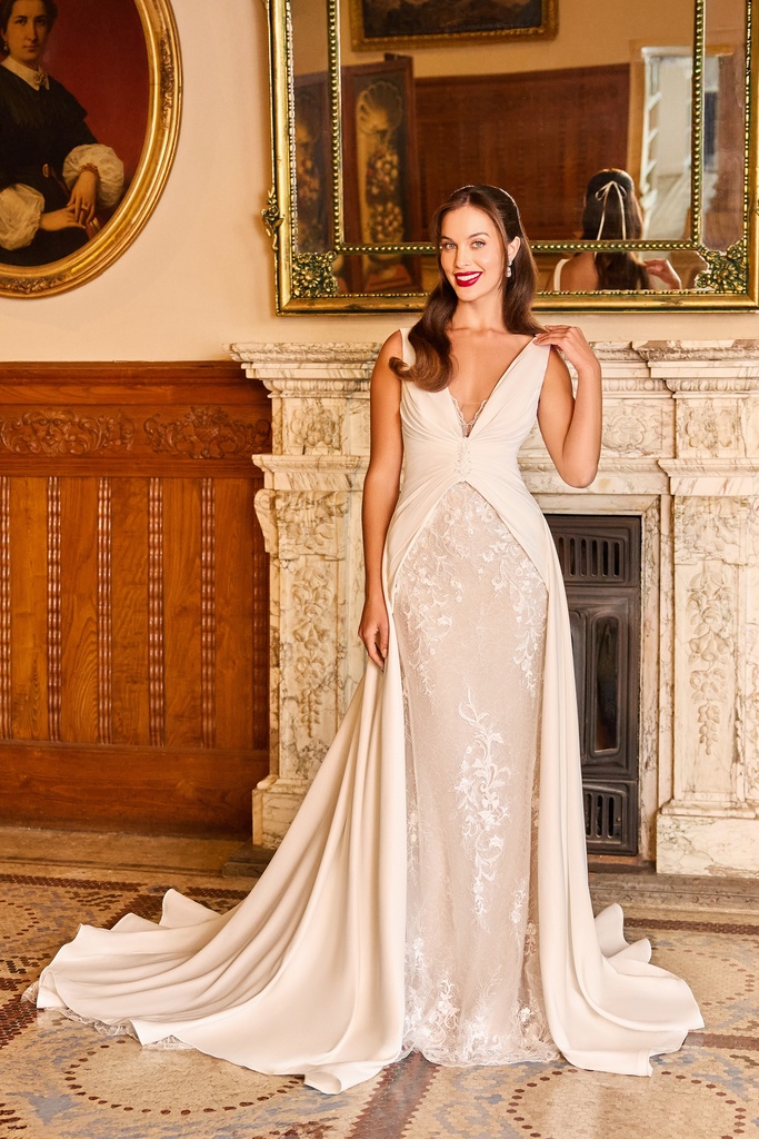 8092 Cover dress