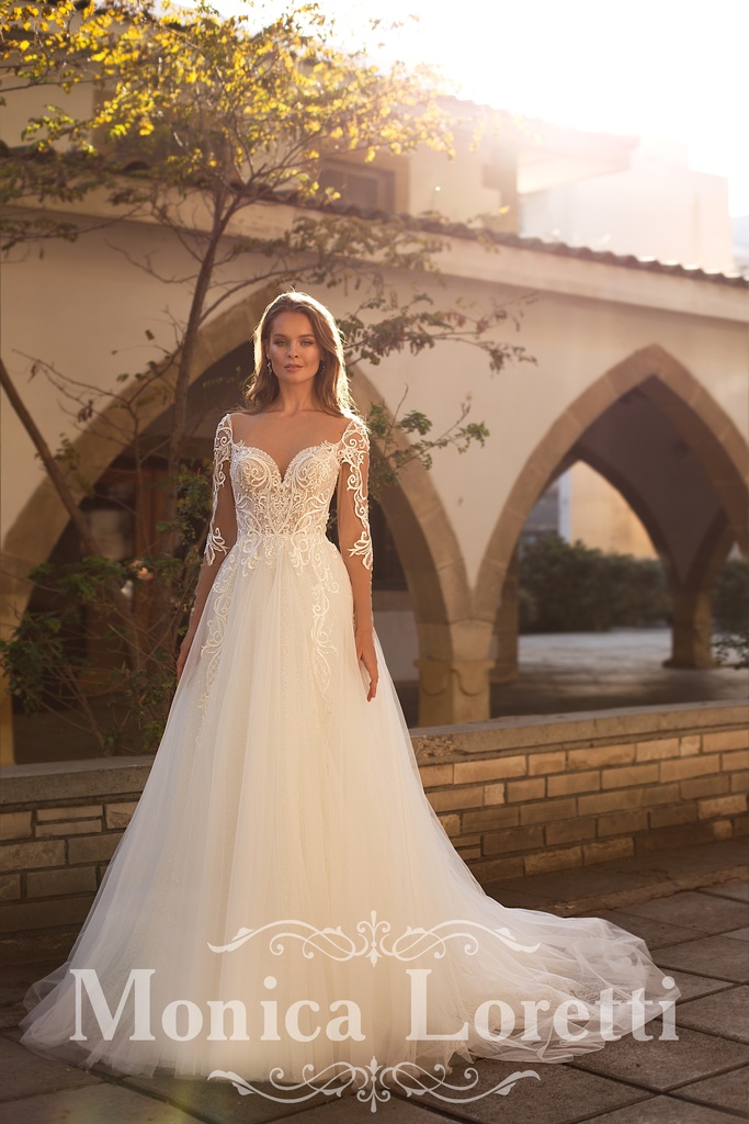 DAFNA + lace skirt
